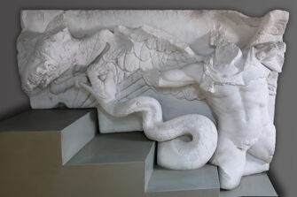 Vorschaubild Gigant und Schlange, Pergamonaltar